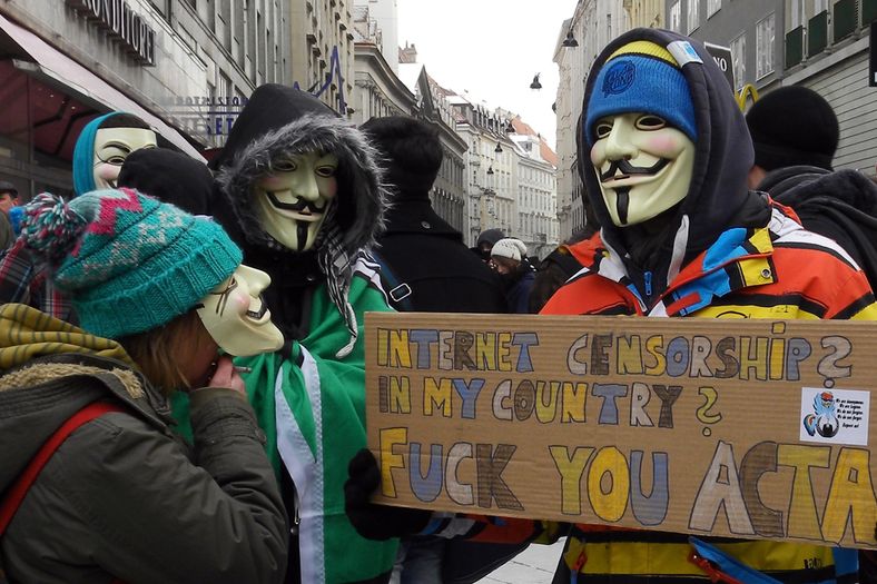 Demonstranter i Wien 11. februar. Foto: Haeferl